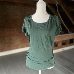 Women's Lucky Brand Size L Short Sleeve T-Shirt in Moss Green